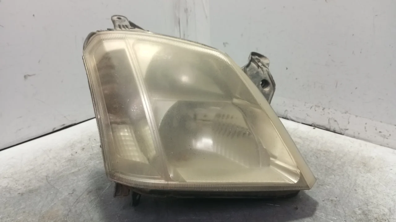 Foto de FARO DERECHO OPEL MERIVA 1.6 CAT (Z 16 SE / L55) (87 CV / 64 KW) referencia 93175365