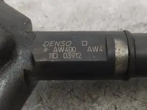 Foto de INYECTOR NISSAN PRIMERA BERLINA (P12) 2.2 16V Turbodiesel CAT (126 CV / 93 KW) referencia AW400 AW4 foto 3