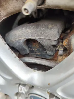 Foto de PINZA DE FRENO TRASERA DERECHA JAGUAR X-TYPE 2.1 V6 24V CAT (156 CV / 115 KW)