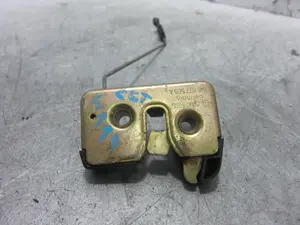 Foto de CERRADURA MALETERO / PORTON VOLKSWAGEN GOLF III (1H1)(11.1991) 1.8 (75 CV / 55 KW) referencia 1H6827505A foto 1
