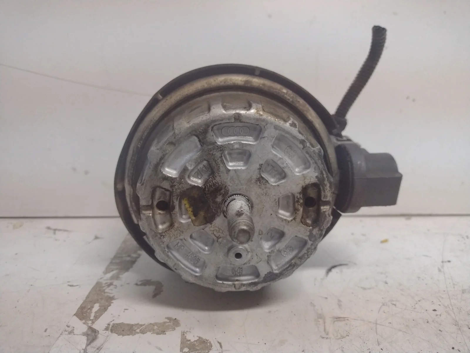 Foto de SOPORTE MOTOR IZQUIERDO AUDI A6 BERLINA (4F2)
