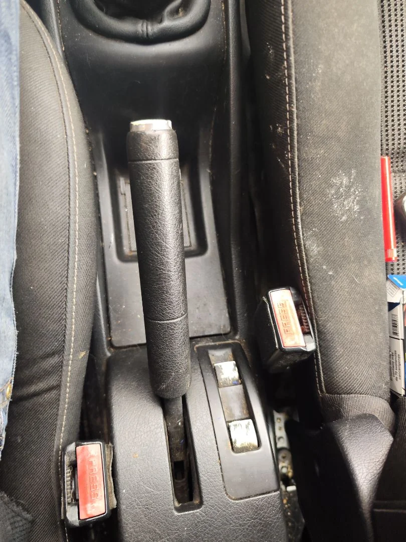 Foto de PALANCA FRENO PEUGEOT 207 CC CABRIO-COUPÉ 1.6 16V (120 CV / 88 KW)