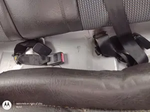 Foto de ENGANCHE CINTURON TRASERO IZQUIERDO PEUGEOT 206 1.4 HDi (68 CV / 50 KW)