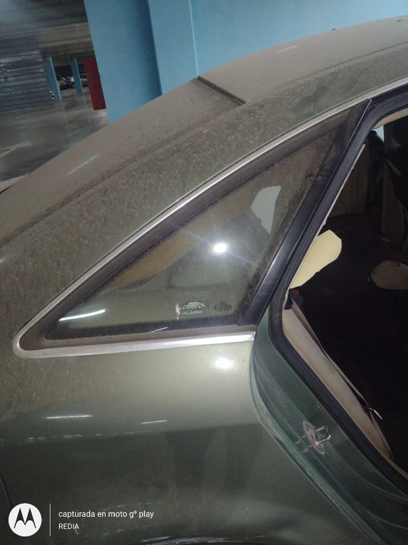 Foto de LUNA CUSTODIA TRASERA DERECHA AUDI A6 BERLINA (4B2) 1.9 TDI (131 CV / 96 KW)