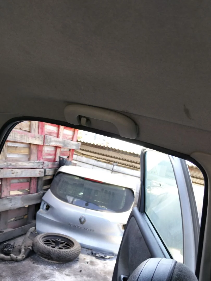 Foto de ASIDERO TECHO TRASERO IZQUIERDO OPEL CORSA C 1.2 16V CAT (Z 12 XE / LW4) (75 CV / 55 KW)
