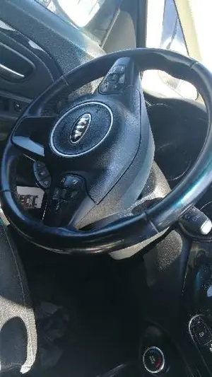 Foto de VOLANTE KIA CARENS (RP) 1.6 GDI CAT (135 CV / 99 KW)