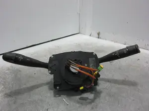 Foto de MANDO MULTIFUNCION CITROEN C3 1.4  (73 CV / 54 KW) referencia 96488227XT