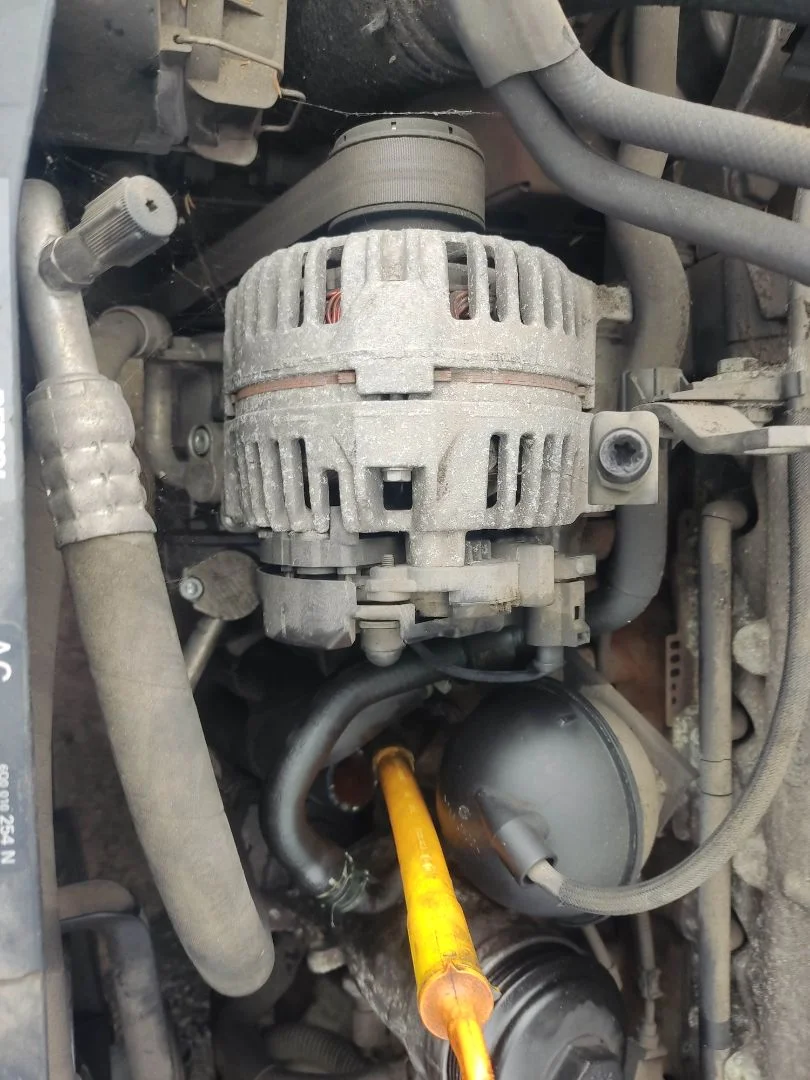 Foto de ALTERNADOR SKODA OCTAVIA BERLINA (1U2) 1.9 TDI (101 CV / 74 KW) referencia 038903018P