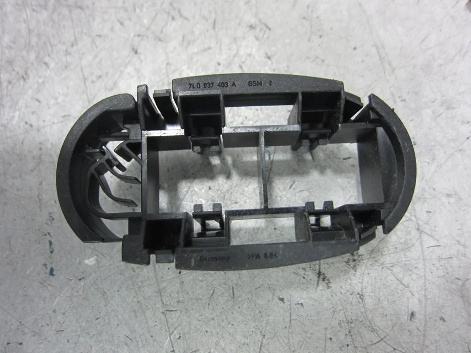 Foto de MOLDURA PORSCHE CAYENNE (TIPO 92A) referencia 7L0937403A