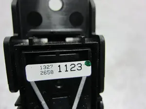 Foto de INTERRUPTOR OPEL INSIGNIA BERLINA 2.0 CDTI CAT (131 CV / 96 KW) referencia 13271123 foto 3