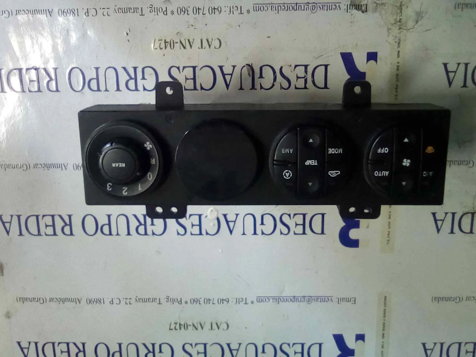 Foto de MANDO CALEFACCION / AIRE ACONDICIONADO KIA CARNIVAL II (FL) 2.9 CRDi CAT (144 CV / 106 KW) referencia 0K53B61190D