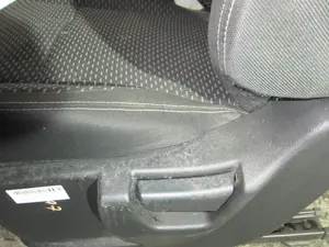 Foto de JUEGO ASIENTOS COMPLETO NISSAN QASHQAI (J10) 2.0 dCi Turbodiesel CAT (150 CV / 110 KW) foto 16