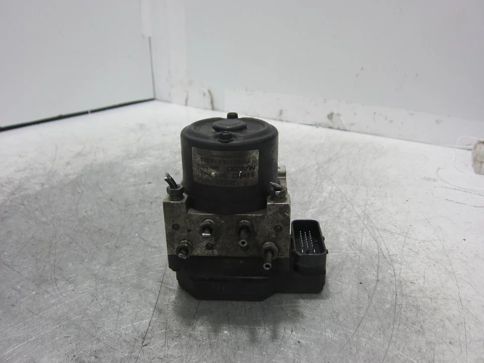 Foto de ABS HYUNDAI ACCENT (LC) 1.3 CAT (84 CV / 62 KW) referencia 5891025402