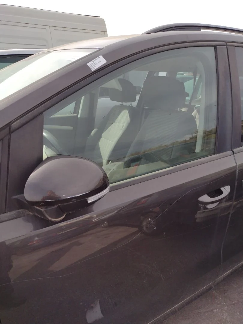 Foto de LUNA DELANTERA IZQUIERDA SEAT ALHAMBRA (710) 2.0 TDI (140 CV / 103 KW) referencia 7N0845201