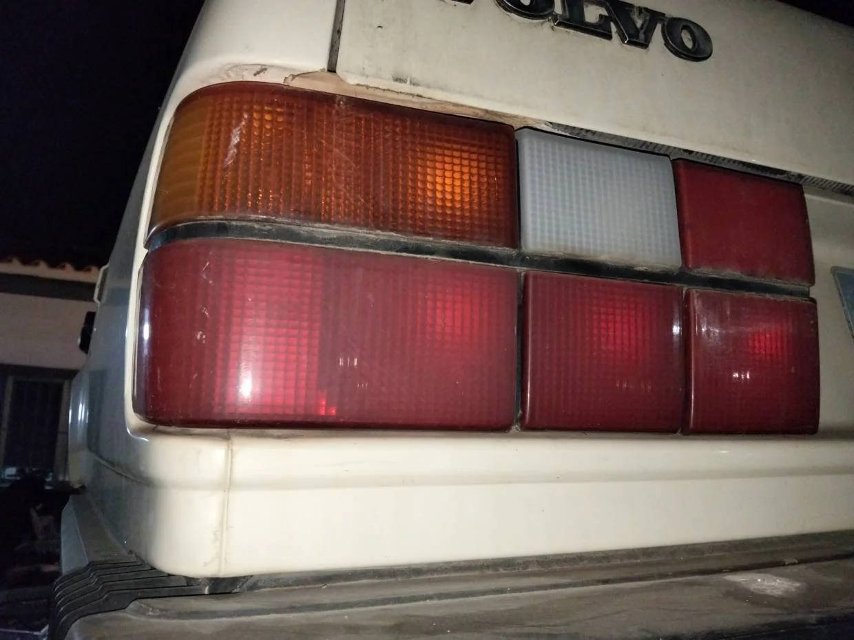 Foto de PILOTO TRASERO IZQUIERDO VOLVO SERIE 740 BERLINA/FAMILIAR