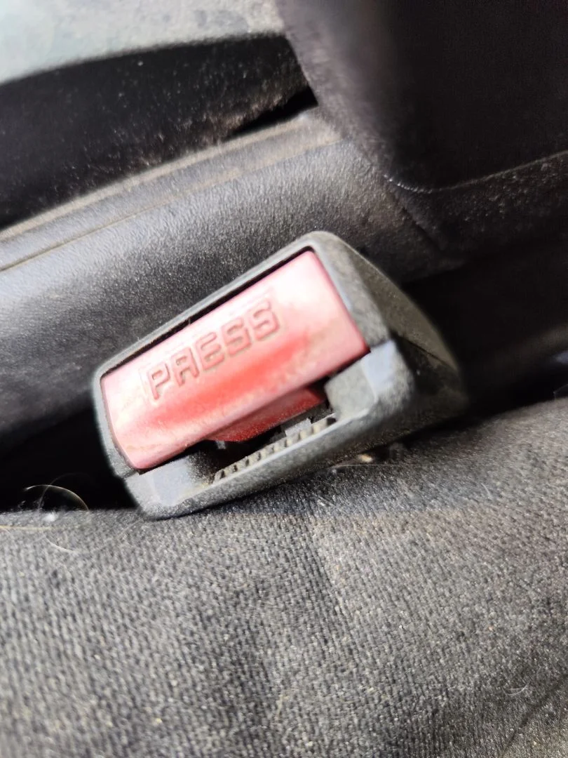 Foto de PRETENSOR AIRBAG IZQUIERDO CITROEN C4 BERLINA 1.6 16V HDi (90 CV / 66 KW)