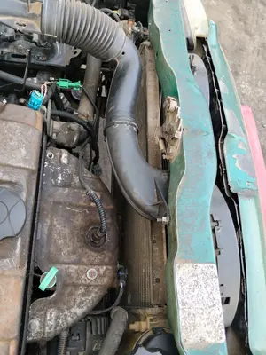 Foto de RADIADOR AGUA PEUGEOT 106 (S2) 1.1  (60 CV / 44 KW)