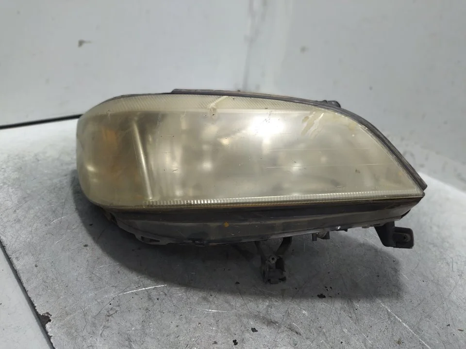 Foto de FARO DERECHO OPEL ZAFIRA A 1.8 16V CAT (116 CV / 85 KW) referencia 89100055