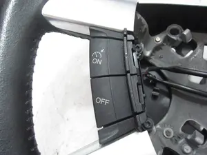 Foto de VOLANTE FORD FOCUS C-MAX (CAP)(2003) 1.8 TDCi Turbodiesel CAT (116 CV / 85 KW) referencia 602556700B foto 4