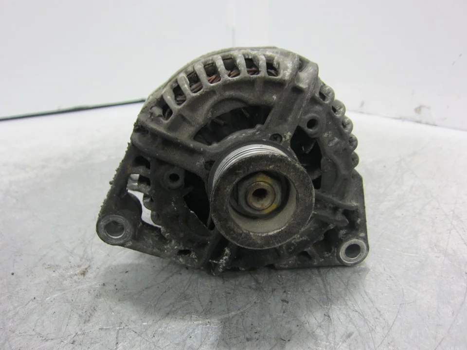 Foto de ALTERNADOR OPEL VECTRA C BERLINA referencia 24429105