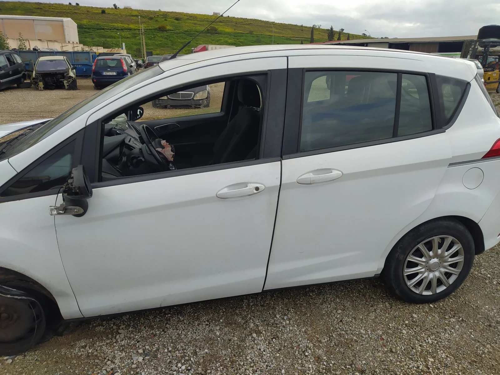 Foto de LUNA TRASERA IZQUIERDA FORD B-MAX (CB2) 1.5 TDCi CAT (95 CV / 70 KW) referencia 1752168