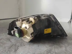 Foto de FARO ANTINIEBLA DERECHO FORD MONDEO BERLINA (GE) 2.0 CAT (146 CV / 107 KW) referencia 1331776 foto 5