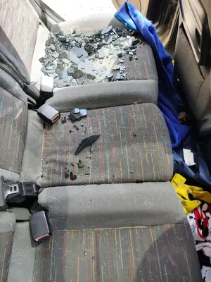 Foto de ASIENTO TRASERO MEDIO FORD C-MAX (CB3)(2007) 1.8 TDCi Turbodiesel CAT (116 CV / 85 KW)