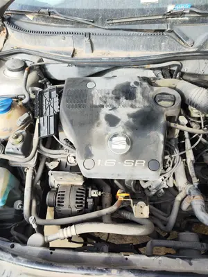 Foto de MOTOR COMPLETO SEAT LEON (1M1) 1.6  (101 CV / 74 KW) referencia AKL