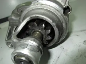 Foto de MOTOR ARRANQUE AUDI Q5 (8R) referencia 04L911021 foto 8
