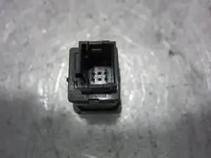 Foto de INTERRUPTOR CITROEN GRAND C4 PICASSO 1.6 16V HDi FAP (109 CV / 80 KW) referencia 96553139XT foto 3