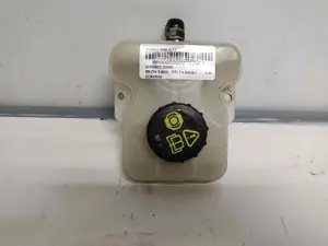 Foto de DEPOSITO SERVO MAZDA 5 BERLINA (CR) 2.0 Diesel CAT (143 CV / 105 KW) referencia C23643550