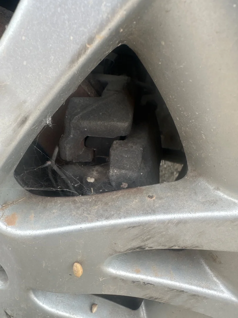 Foto de PINZA DE FRENO DELANTERA DERECHA RENAULT LAGUNA II (BG0) 2.0 (135 CV / 99 KW) referencia 7701049092
