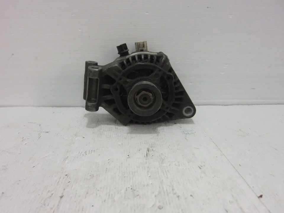 Foto de ALTERNADOR FORD FOCUS BERLINA (CAK) 1.6 16V CAT (101 CV / 74 KW) referencia 98AB10300GK