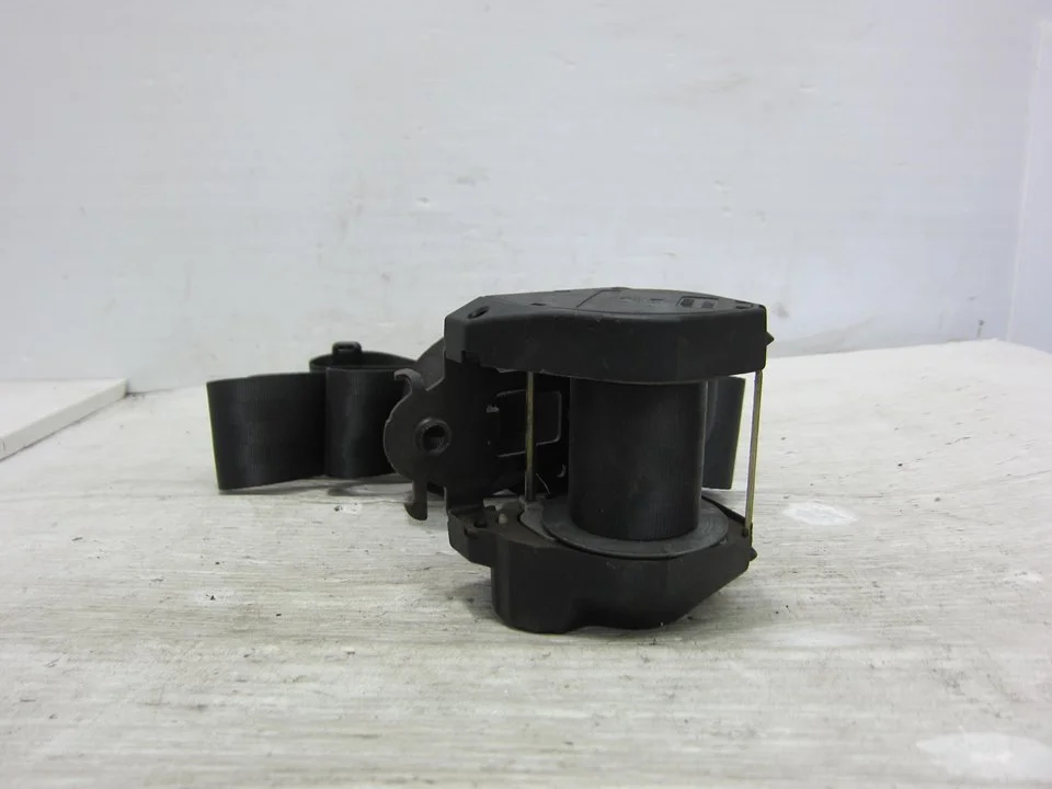 Foto de CINTURON SEGURIDAD TRASERO DERECHO CITROEN C2 1.4 (73 CV / 54 KW) referencia 191857827