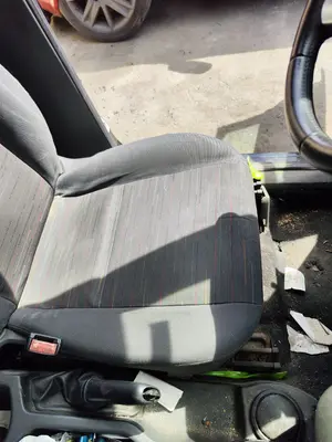 Foto de ASIENTO DELANTERO IZQUIERDO FORD C-MAX (CB3)(2007) 1.8 TDCi Turbodiesel CAT (116 CV / 85 KW)