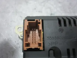 Foto de PANTALLA MULTIFUNCION CITROEN C3 1.1 (60 CV / 44 KW) referencia 96597970XT foto 4