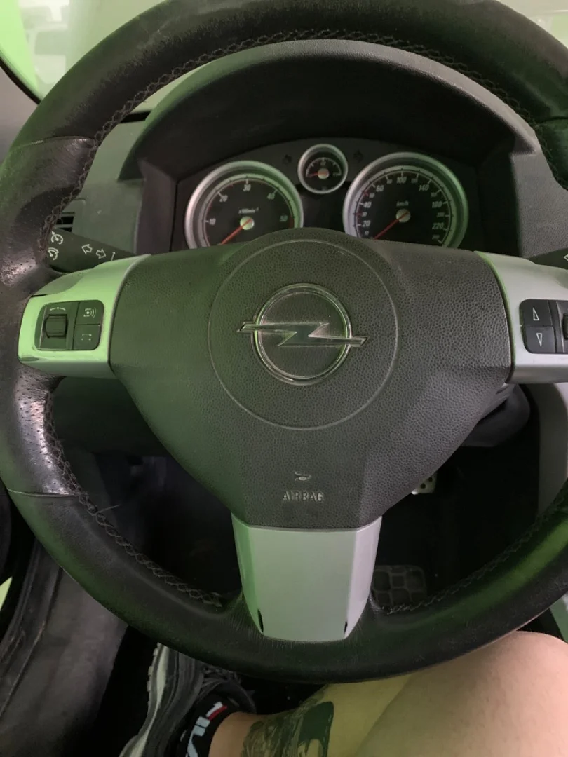 Foto de AIRBAG DELANTERO IZQUIERDO OPEL ASTRA H CARAVAN 1.9 16V CDTI CAT (Z 19 DTH / LRD) (150 CV / 110 KW)