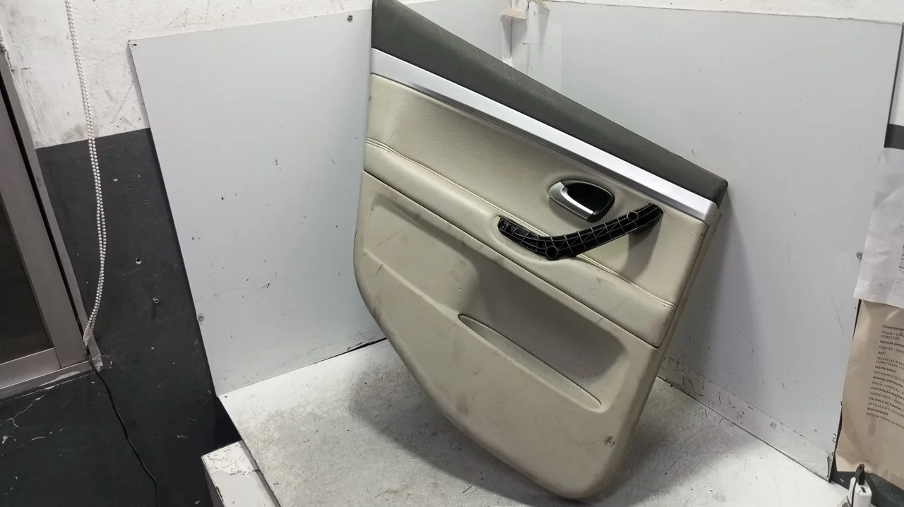 Foto de GUARNECIDO PUERTA TRASERA IZQUIERDA SAAB 9-3 BERLINA 1.9 TiD CAT (150 CV / 110 KW) referencia 1127302