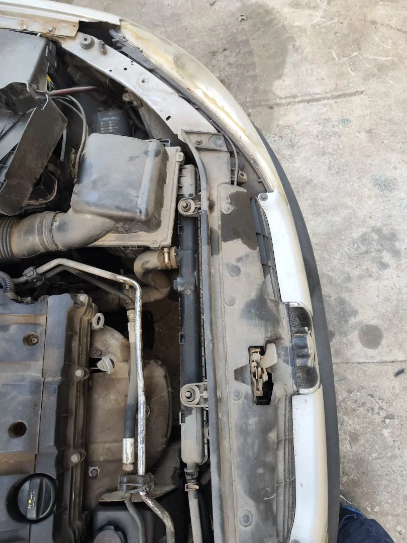 Foto de PANEL FRONTAL PEUGEOT 206 1.6 16V CAT (109 CV / 80 KW)