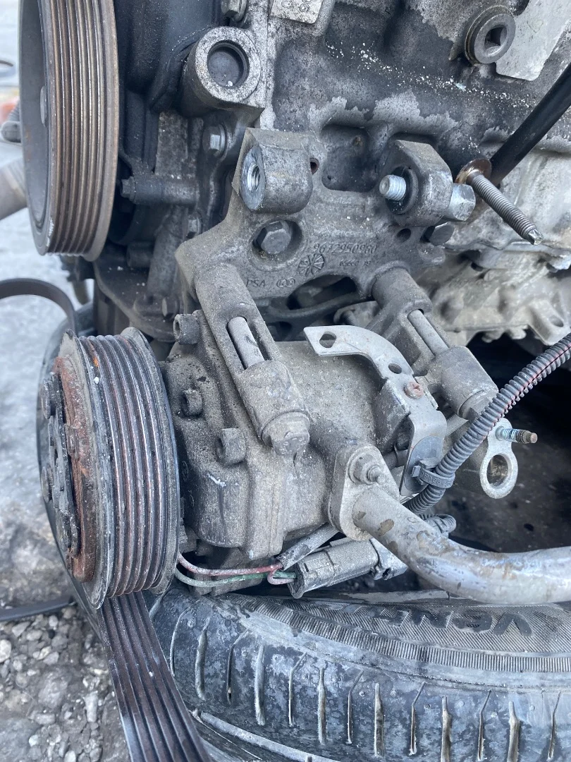 Foto de COMPRESOR AIRE ACONDICIONADO PEUGEOT EXPERT FURGÓN