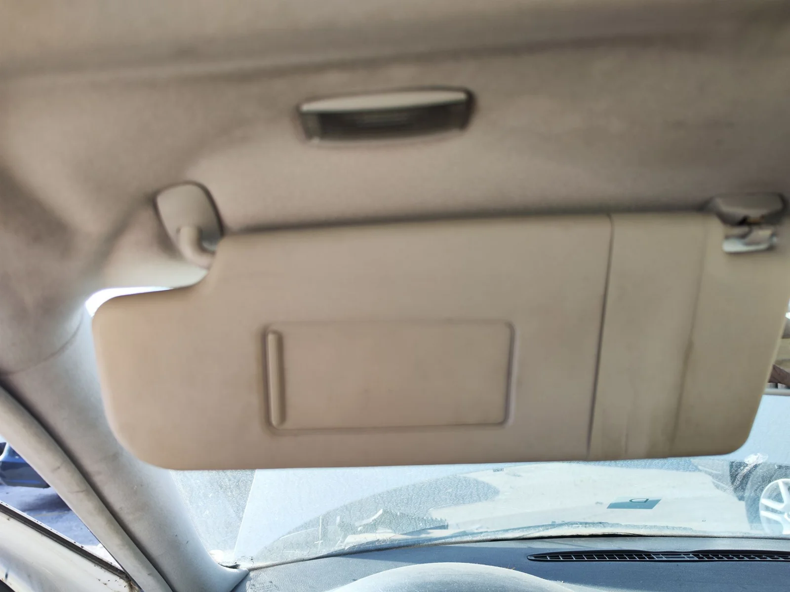 Foto de PARASOL IZQUIERDO VOLKSWAGEN GOLF IV BERLINA (1J1)(10.1997) 2.0 (116 CV / 85 KW)