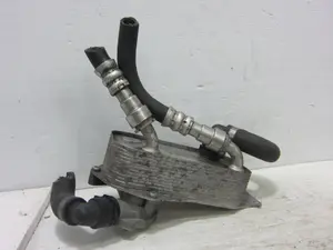 Foto de ENFRIADOR ACEITE MOTOR BMW SERIE 3 BERLINA (E90) 2.0 16V CAT (150 CV / 110 KW) referencia 752106405