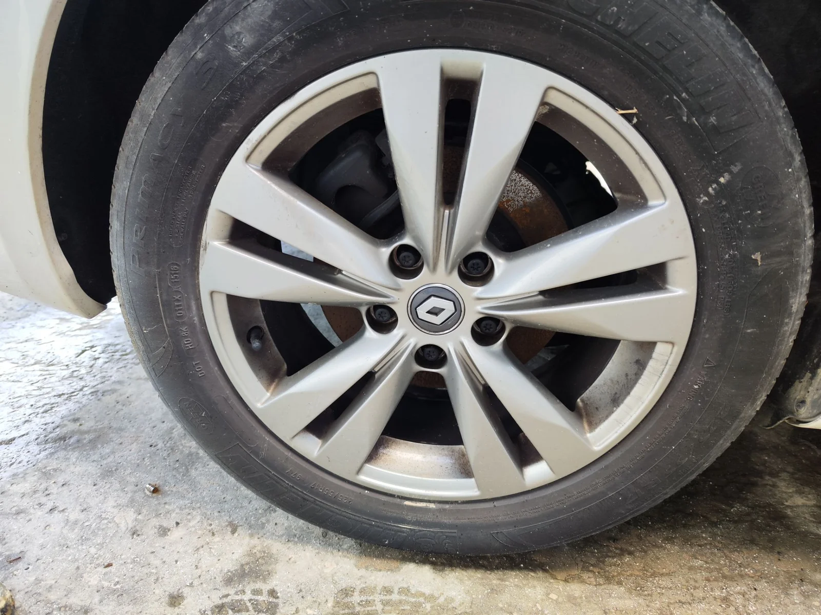 Foto de LLANTA RENAULT TALISMAN SPORT TOURER 1.6 dCi Diesel FAP Energy (131 CV / 96 KW) referencia 403005820R