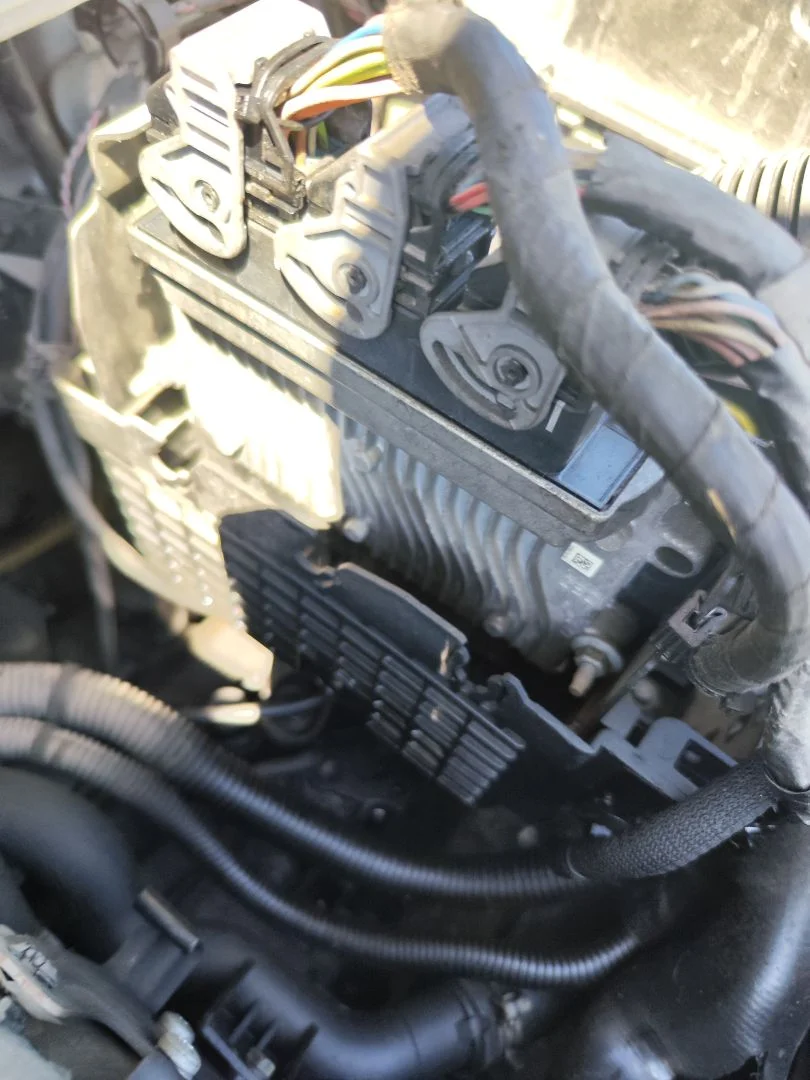 Foto de CENTRALITA MOTOR UCE PEUGEOT 207 1.4 (73 CV / 54 KW) referencia 1943Q6