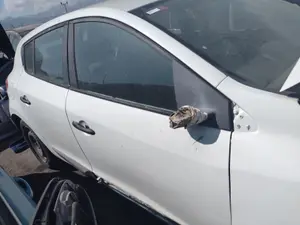 Foto de PUERTA DELANTERA DERECHA RENAULT MEGANE III BERLINA 5P 1.5 dCi Diesel CAT (86 CV / 63 KW) referencia 801009742R