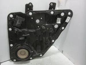 Foto de ELEVALUNAS TRASERO DERECHO PORSCHE CAYENNE (TIPO 92A) 3.6 CAT (299 CV / 220 KW) referencia 7P5839756C foto 2