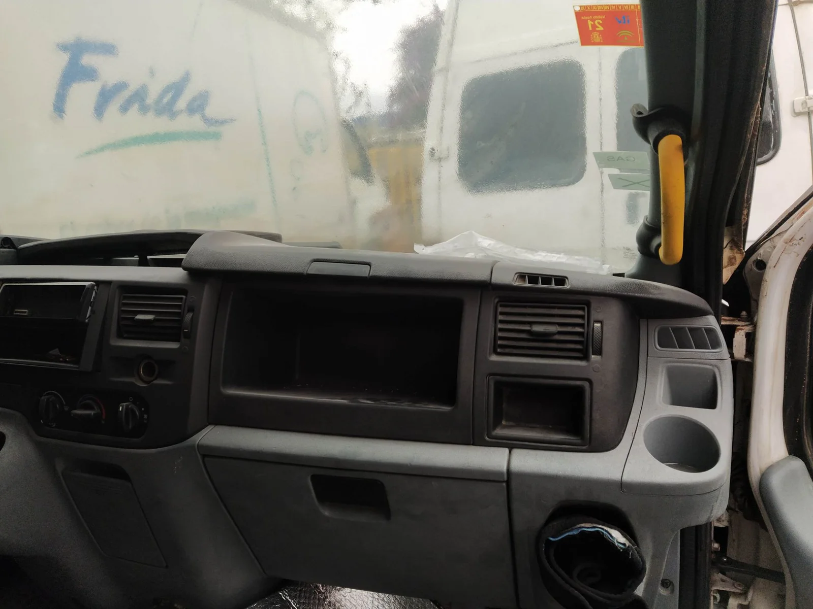 Foto de MANDO CALEFACCION / AIRE ACONDICIONADO FORD TRANSIT FURGÓN (TT9) 2.4 TDCi CAT (101 CV / 74 KW)