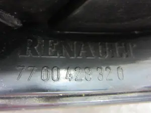 Foto de PILOTO TRASERO IZQUIERDO RENAULT MEGANE I FASE 2 BERLINA (BA0) 1.9 dTi Diesel (80 CV / 59 KW) referencia 7700428320 foto 2