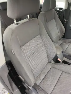 Foto de ASIENTO DELANTERO DERECHO VOLKSWAGEN GOLF V (1K1)(10.2003) 1.4 16V TSI (170 CV / 125 KW) foto 2