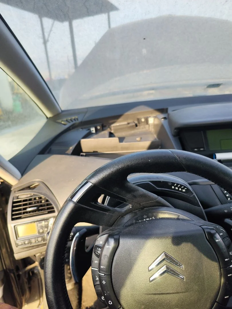 Foto de SALPICADERO CITROEN GRAND C4 PICASSO 1.6 16V HDi FAP (109 CV / 80 KW) referencia 8231FR